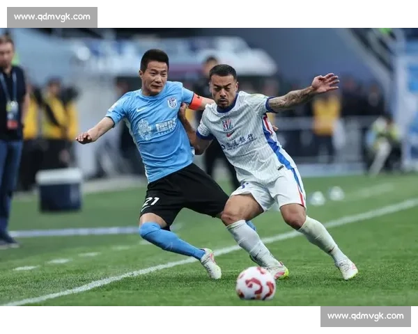 中超爆冷夜:榜首三强全不胜 海港优势剩 1 分 大连英博第 10 创历史 中超爆冷夜:榜首三强全不胜 海港优势剩 1 分 大连英博第 10 创历史